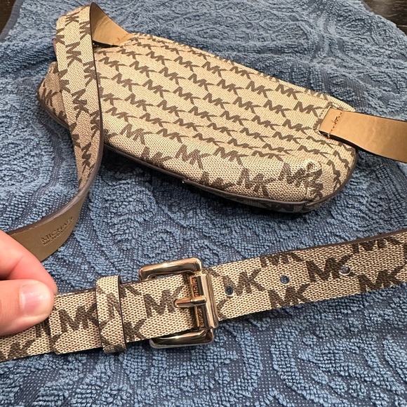 Belt bag - Picture 3 of 4